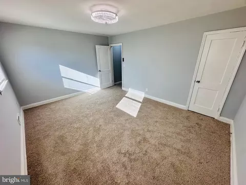 Bedroom - 4728 Chatford Ave, Baltimore, MD 21206 photo 1 of 3