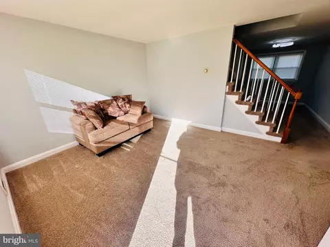 Living - 4728 Chatford Ave, Baltimore, MD 21206 photo 1 of 2