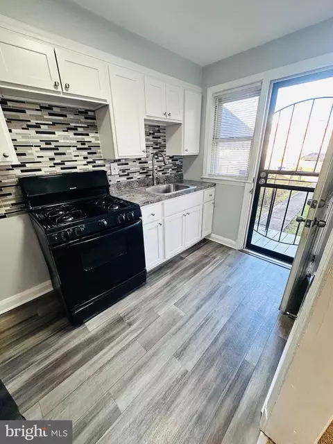 Kitchen - 4728 Chatford Ave, Baltimore, MD 21206 photo 1 of 2
