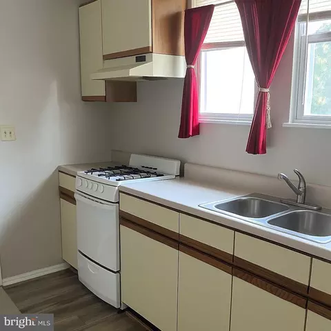 Kitchen - 4801 Holder Ave, Baltimore, MD 21214 photo 1 of 1