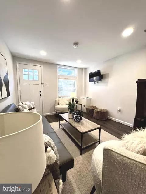 Other - 324 S Castle St, Baltimore, MD 21231 photo 3 of 4
