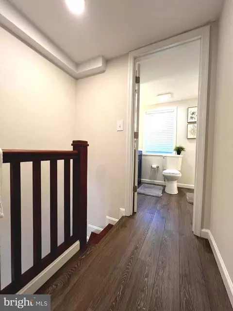 Entry Way - 324 S Castle St, Baltimore, MD 21231 photo 2 of 2