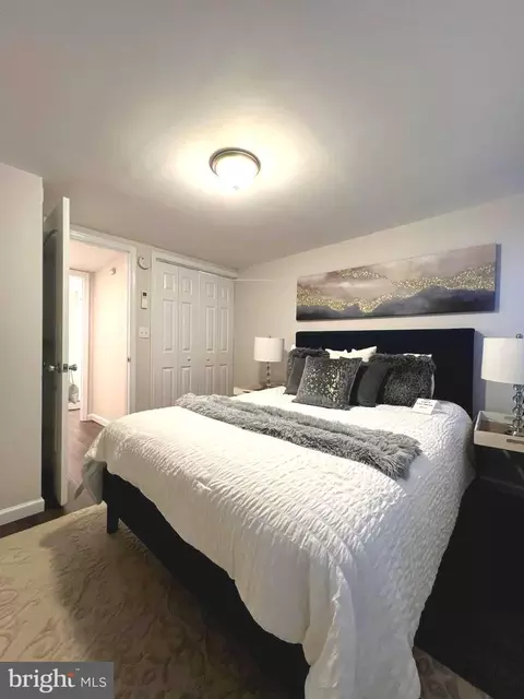 Bedroom - 324 S Castle St, Baltimore, MD 21231 photo 1 of 2