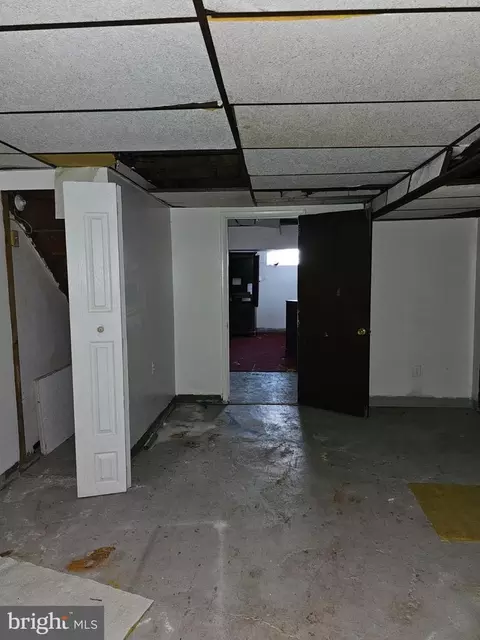 Entry Way - 3239 Dudley Ave, Baltimore, MD 21213 photo 9 of 9