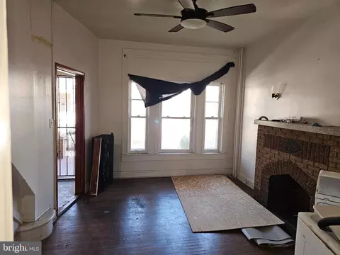 Living - 3239 Dudley Ave, Baltimore, MD 21213 photo 2 of 3