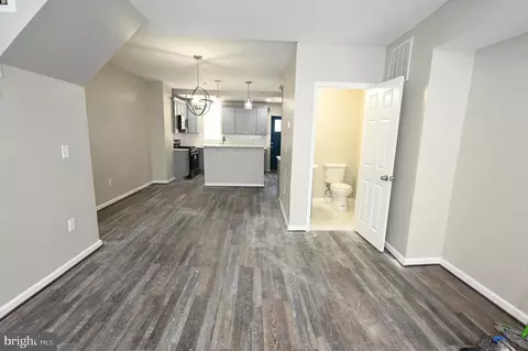 Entry Way - 3303 Westerwald Ave, Baltimore, MD 21218 photo 7 of 8