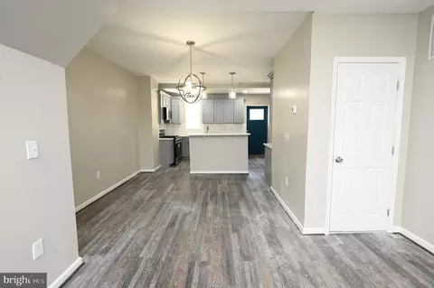 Entry Way - 3303 Westerwald Ave, Baltimore, MD 21218 photo 6 of 8