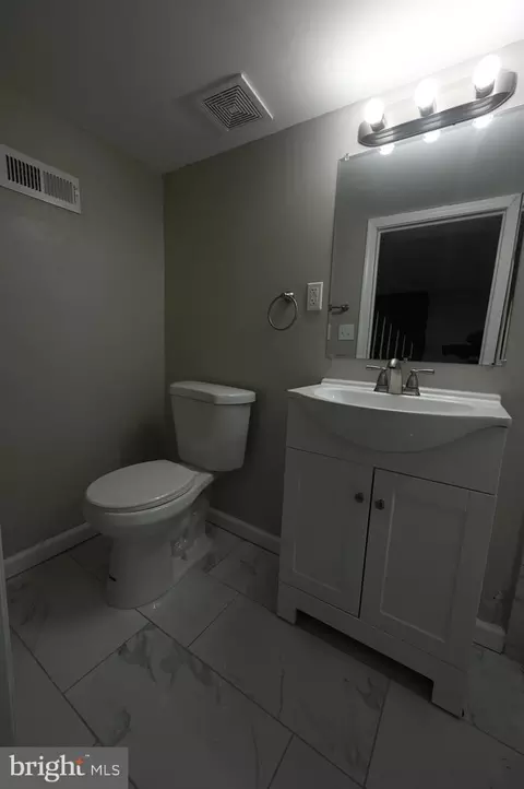 Bath - 3303 Westerwald Ave, Baltimore, MD 21218 photo 3 of 3