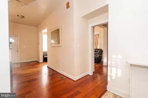 Entry Way - 3306 Walbrook Ave, Baltimore, MD 21216 photo 4 of 10