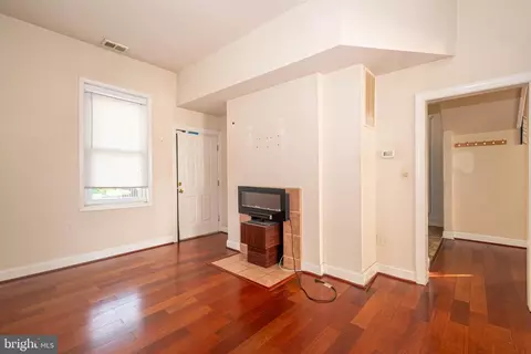 Living - 3306 Walbrook Ave, Baltimore, MD 21216 photo 2 of 3