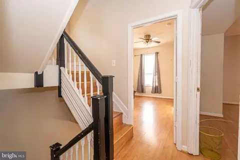 Entry Way - 3306 Walbrook Ave, Baltimore, MD 21216 photo 7 of 10