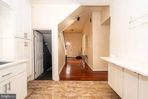 Entry Way - 3306 Walbrook Ave, Baltimore, MD 21216 photo 3 of 10