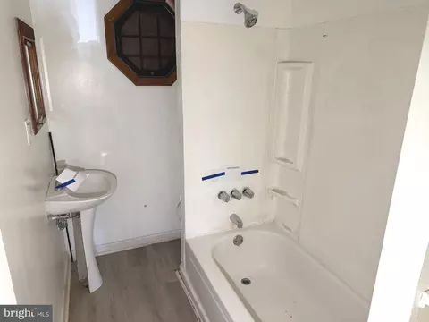Bath - 3236 E Lombard St, Baltimore, MD 21224 photo 1 of 1