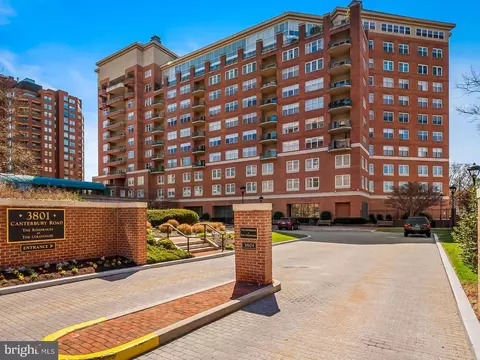 3801 Canterbury Rd #811, Baltimore, MD 21218