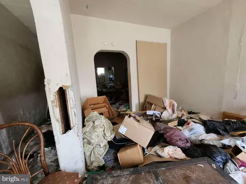 2504 Mchenry St, Baltimore, MD 21223 photo 6