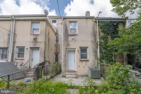 Exterior - 1137 N Mount St, Baltimore, MD 21217 photo 3 of 6