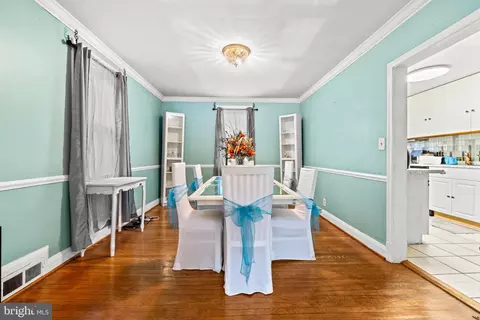 Dining - 2107 Echodale Ave, Baltimore, MD 21214 photo 3 of 4