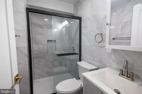 2846 Lake Ave, Baltimore, MD 21213 photo 9