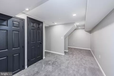 Entry Way - 1715 E Oliver St, Baltimore, MD 21213 photo 9 of 10