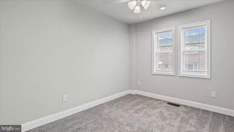 Entry Way - 3223 Spaulding Ave, Baltimore, MD 21215 photo 13 of 16