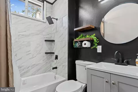 Bath - 5823 Ethelbert Ave, Baltimore, MD 21215 photo 1 of 2