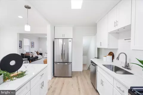 Entry Way - 1324 Winston Ave, Baltimore, MD 21239 photo 3 of 4