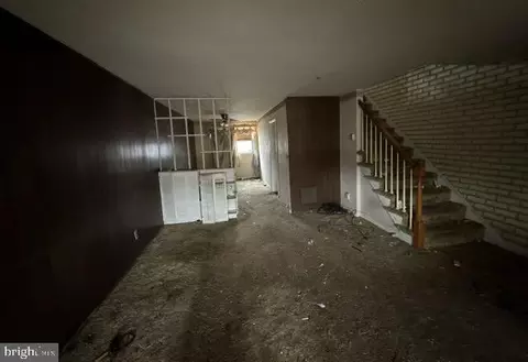 Entry Way - 4335 Greenhill Ave, Baltimore, MD 21206 photo 7 of 7