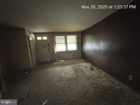 Living - 4335 Greenhill Ave, Baltimore, MD 21206 photo 1 of 1