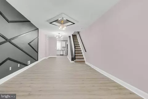 Entry Way - 2576 W Baltimore St W, Baltimore, MD 21223 photo 2 of 12