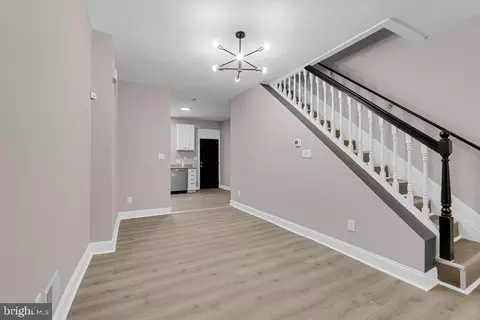 Entry Way - 2576 W Baltimore St W, Baltimore, MD 21223 photo 4 of 12