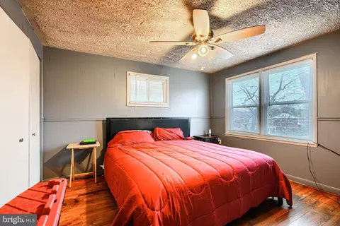 Bedroom - 5552 Whitby Rd, Baltimore, MD 21206 photo 1 of 4