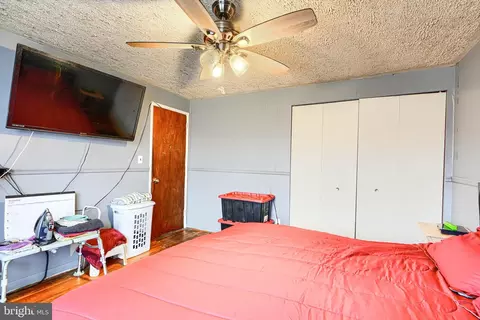 Bedroom - 5552 Whitby Rd, Baltimore, MD 21206 photo 3 of 4