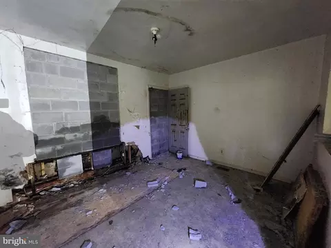 1808 Presbury St, Baltimore, MD 21217 photo 11