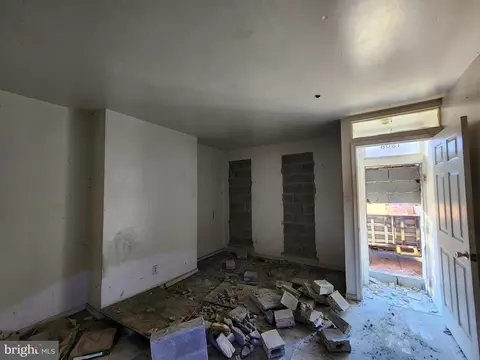 1808 Presbury St, Baltimore, MD 21217 photo 2