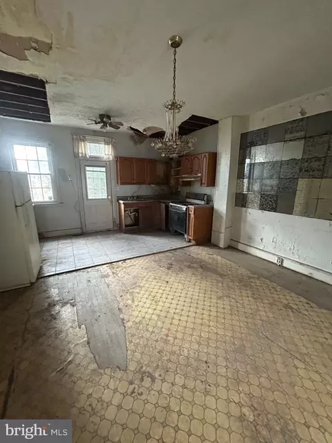 523 Beaumont Ave, Baltimore, MD 21212 photo 3
