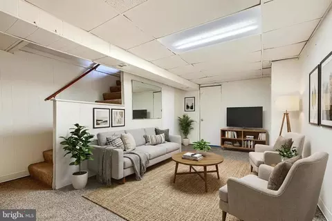 Living - 6302 Brown Ave, Baltimore, MD 21224 photo 4 of 4