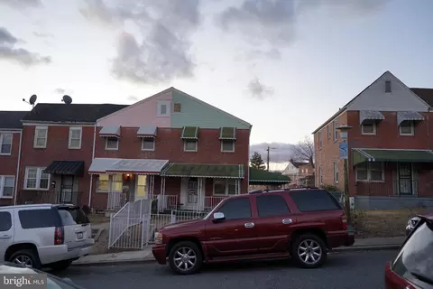 40 Upmanor Rd, Baltimore, MD 21229