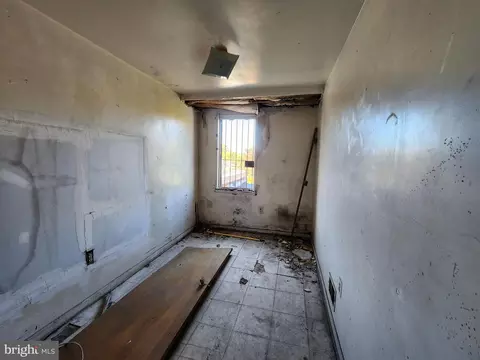 Bedroom - 902 N Stricker St, Baltimore, MD 21217 photo 1 of 3