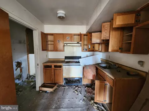Kitchen - 902 N Stricker St, Baltimore, MD 21217 photo 1 of 1