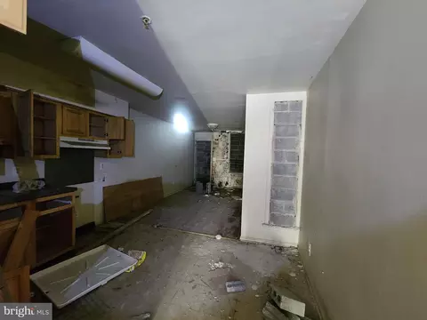 Living - 1150 N Carrollton Ave, Baltimore, MD 21217 photo 1 of 1