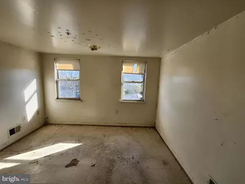 1019 N Mount St, Baltimore, MD 21217 photo 14