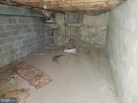 1019 N Mount St, Baltimore, MD 21217 photo 18