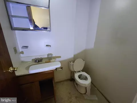 1019 N Mount St, Baltimore, MD 21217 photo 17