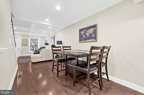 Dining - 932 S Clinton St S, Baltimore, MD 21224 photo 2 of 2
