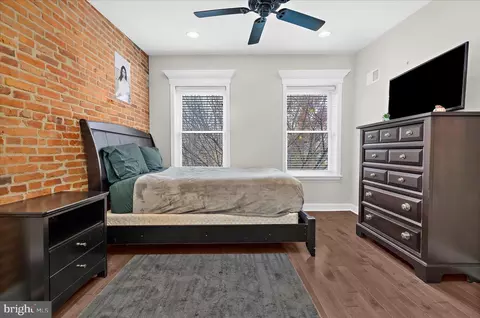 Bedroom - 932 S Clinton St S, Baltimore, MD 21224 photo 4 of 8