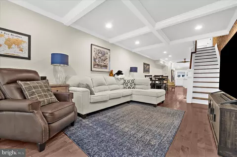 Entry Way - 932 S Clinton St S, Baltimore, MD 21224 photo 1 of 4