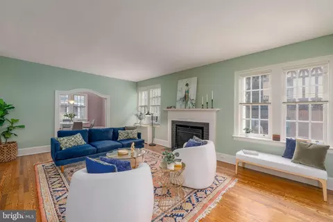 102 W 39th St #2B, Baltimore, MD 21210 photo 4