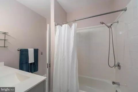 102 W 39th St #2B, Baltimore, MD 21210 photo 26