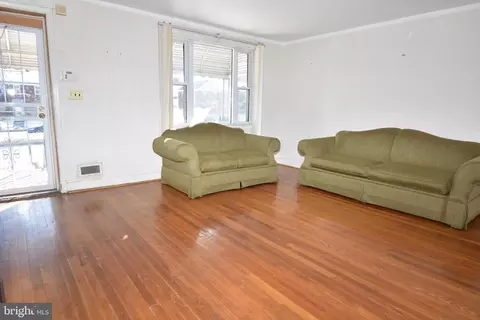 Living - 1516 Coldspring Ln, Baltimore, MD 21218 photo 1 of 3
