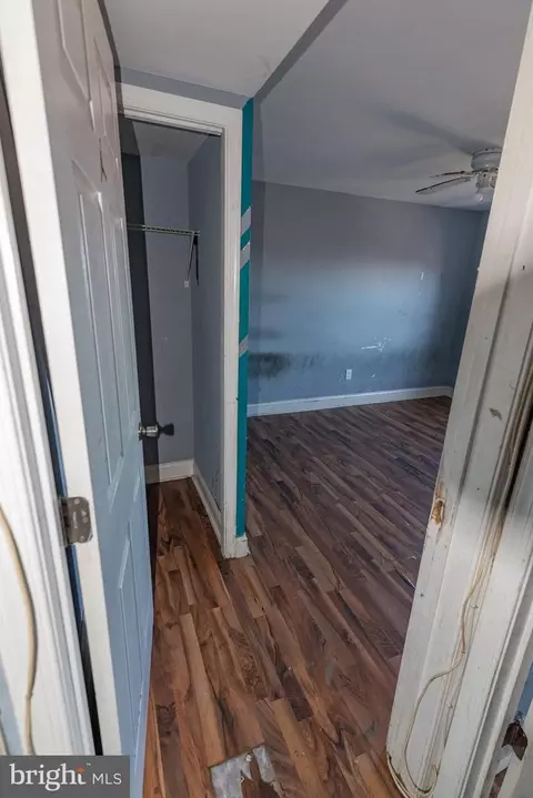Entry Way - 1403 N Decker Ave, Baltimore, MD 21213 photo 11 of 19